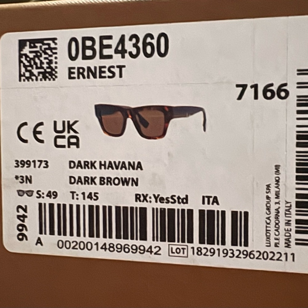 Ernest Burberry Sunglasses 🕶️ - Picture 6 of 6